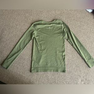 Lululemon Long Sleeve Workout shirt